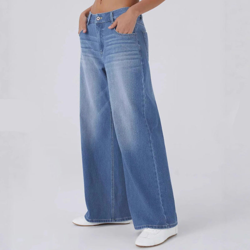 Damejeans med vid benvidde og lommer