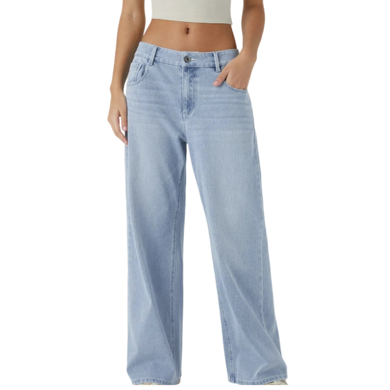 Damejeans med vid benvidde og lommer